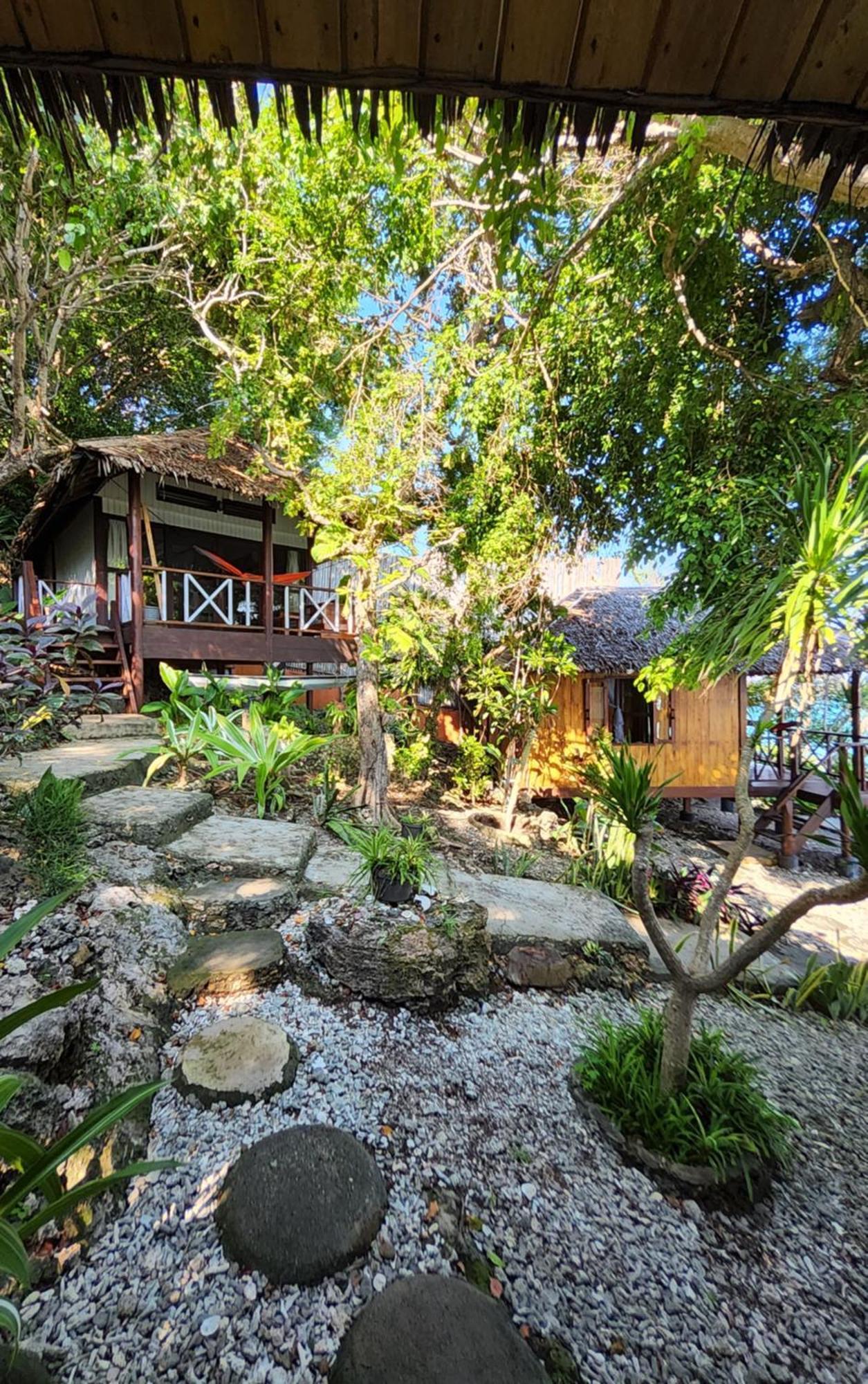 Nini'S Beach Bungalows Bira Eksteriør bilde